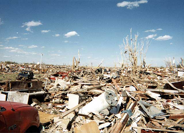 Image of F5 tornado damage.
