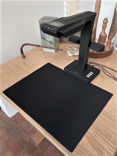 A picture of a document scanner